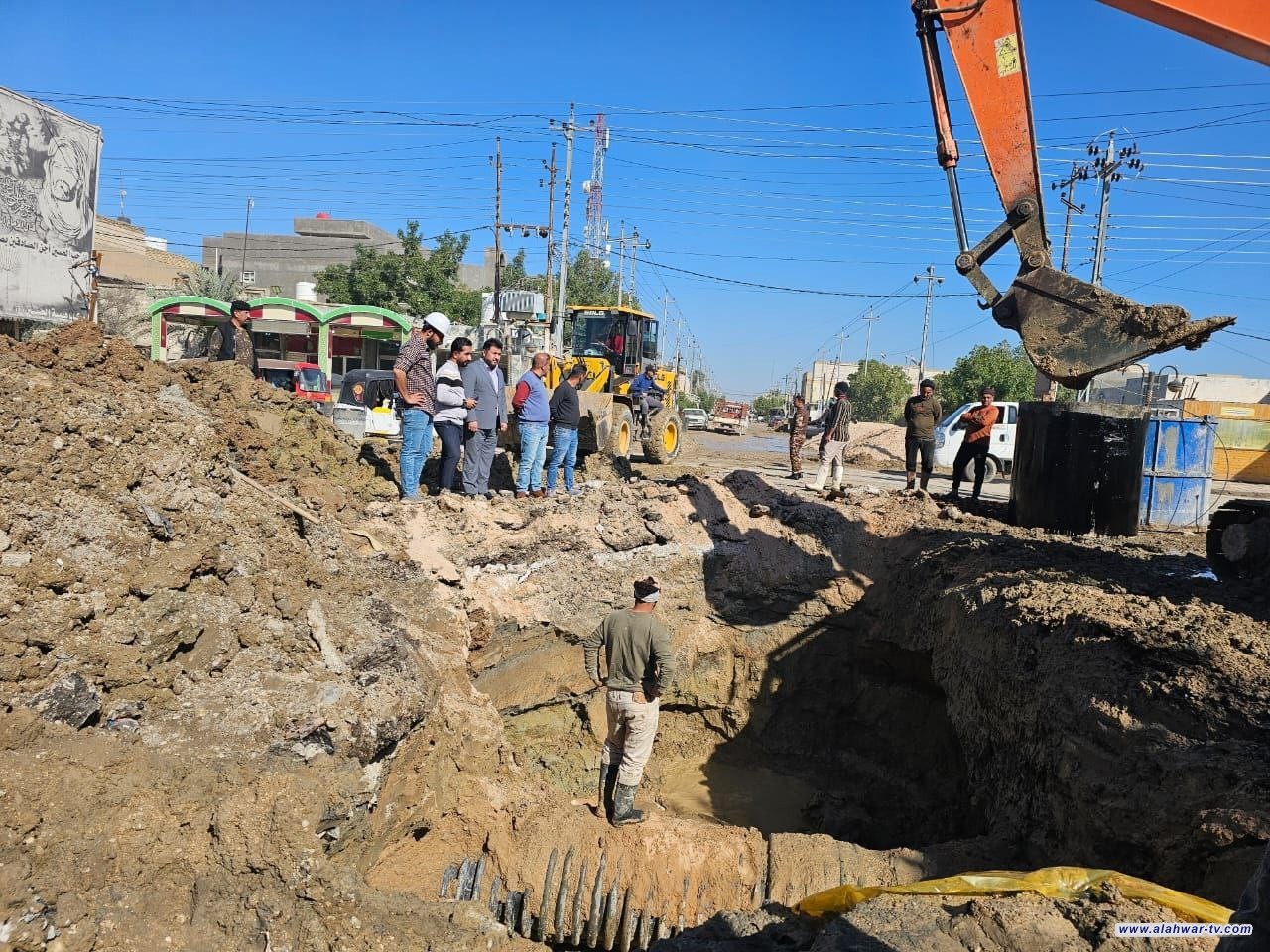 قائممقام سوق الشيوخ نبيل الموسوي يعلن المباشرة بالعمل بمشروع شارع منتدى الشباب