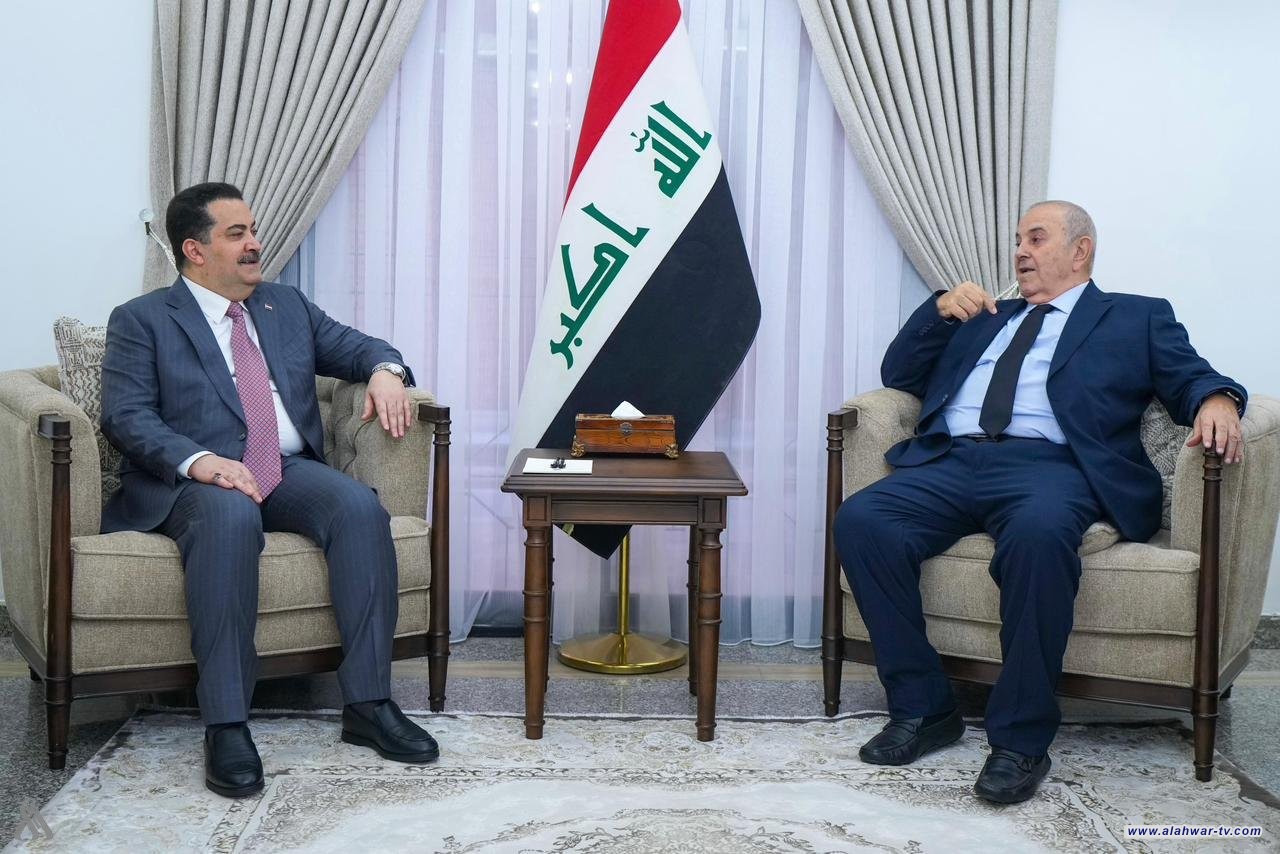 رئيس الوزراء وإياد علاوي يبحثان الجهود المتضافرة للقوى السياسية في دعم الحكومة