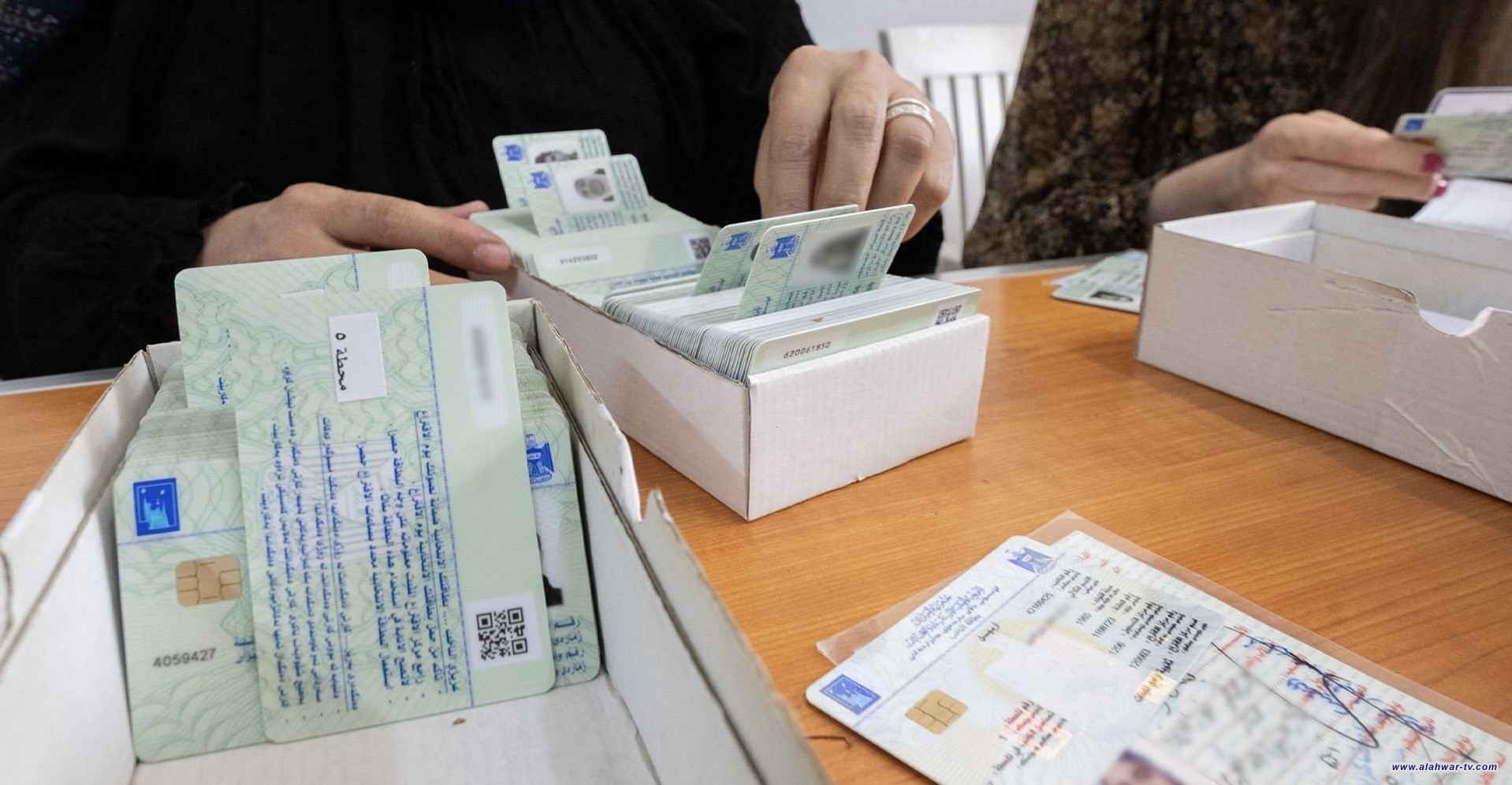 المفوضية: فرق رصد لملاحقة المتاجرين بالبطاقات الانتخابية