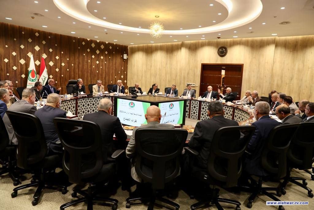 نائب رئيس مجلس الوزراء لشؤون الطاقة وزير النفط حيان عبد الغني: الاعلان قريباً عن تحويل عقد تطوير حقل عكاز من شركة كوكاز الكورية الى احدى الشركات الأجنبية المؤهلة من قبل دائرة العقود والتراخيص النفطية