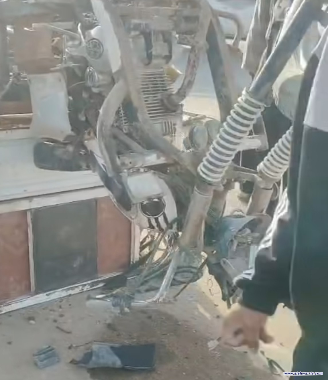 حادث سير على طريق جامعة ذي قار الحولي يُسفر عن إصابة بليغة