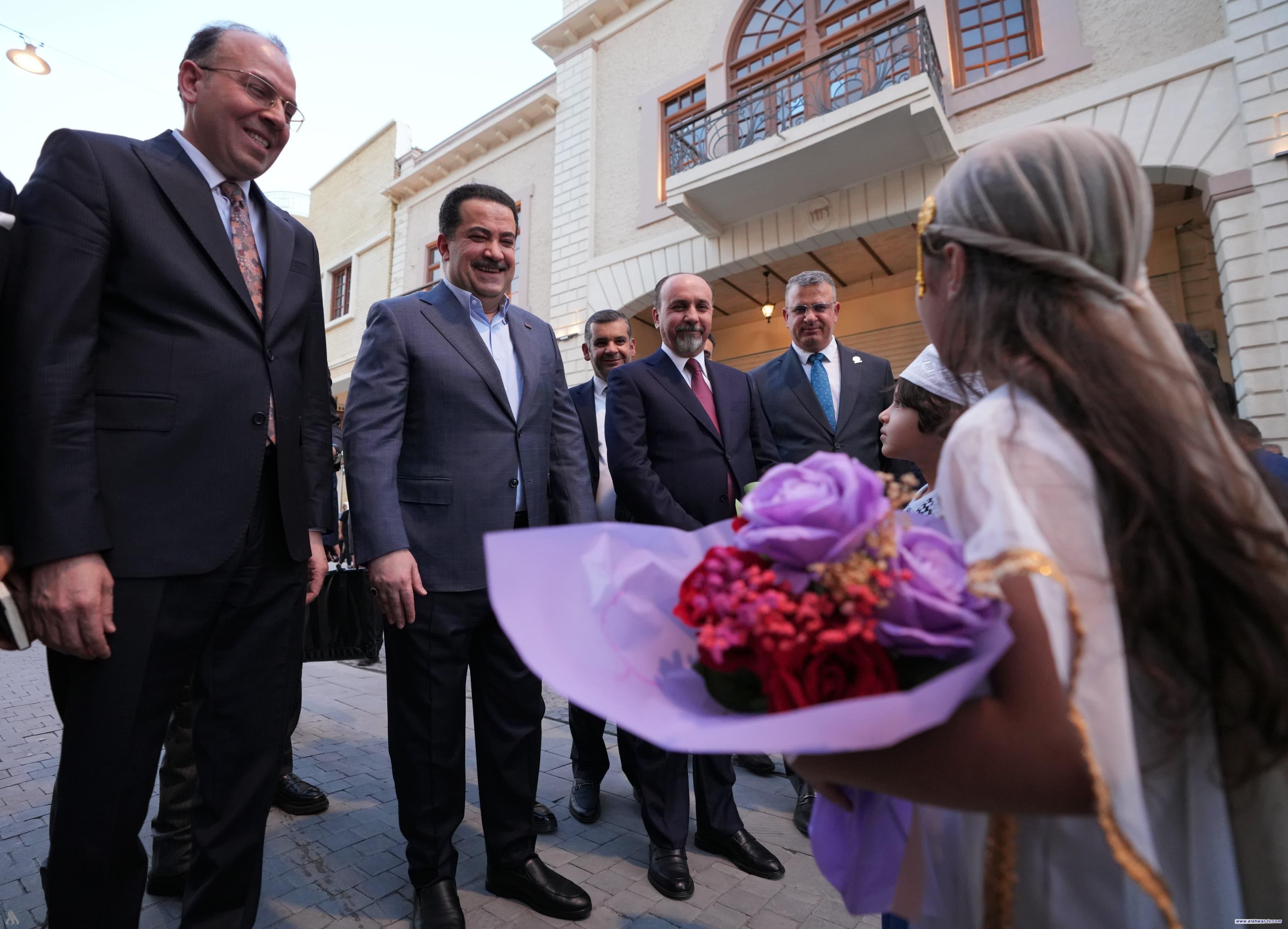 رئيس الوزراء يفتتح المقطع الأول من شارع الرشيد بعد إعادة تأهيله