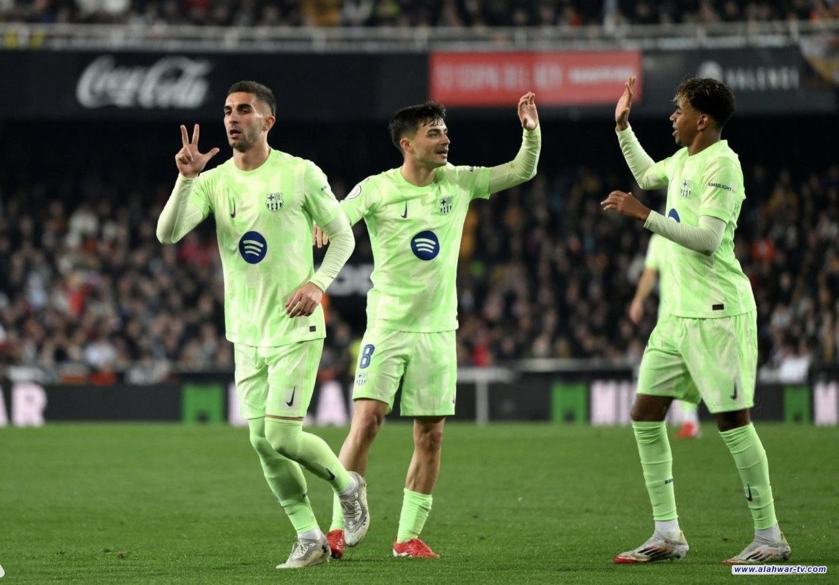 برشلونة يكتسح فالنسيا بخماسية نظيفة ويبلغ نصف نهائي كأس الملك