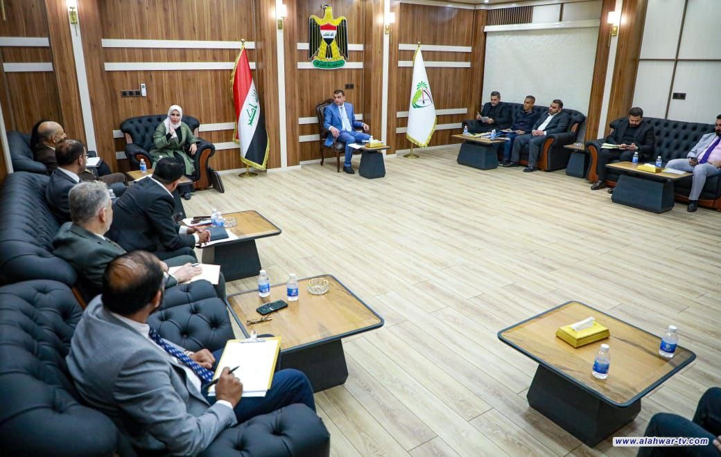 محافظ ذي قار يترأس اجتماعاً لتحديد آلية إعداد الخطة الاستثمارية وترشيح الأراضي الجاهزة للاستثمار