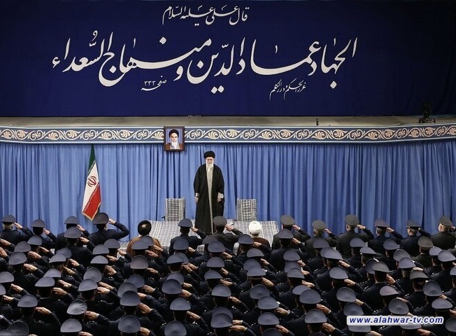 السيد خامنئي: إذا هددت أمريكا أمننا فسنهدد أمنها