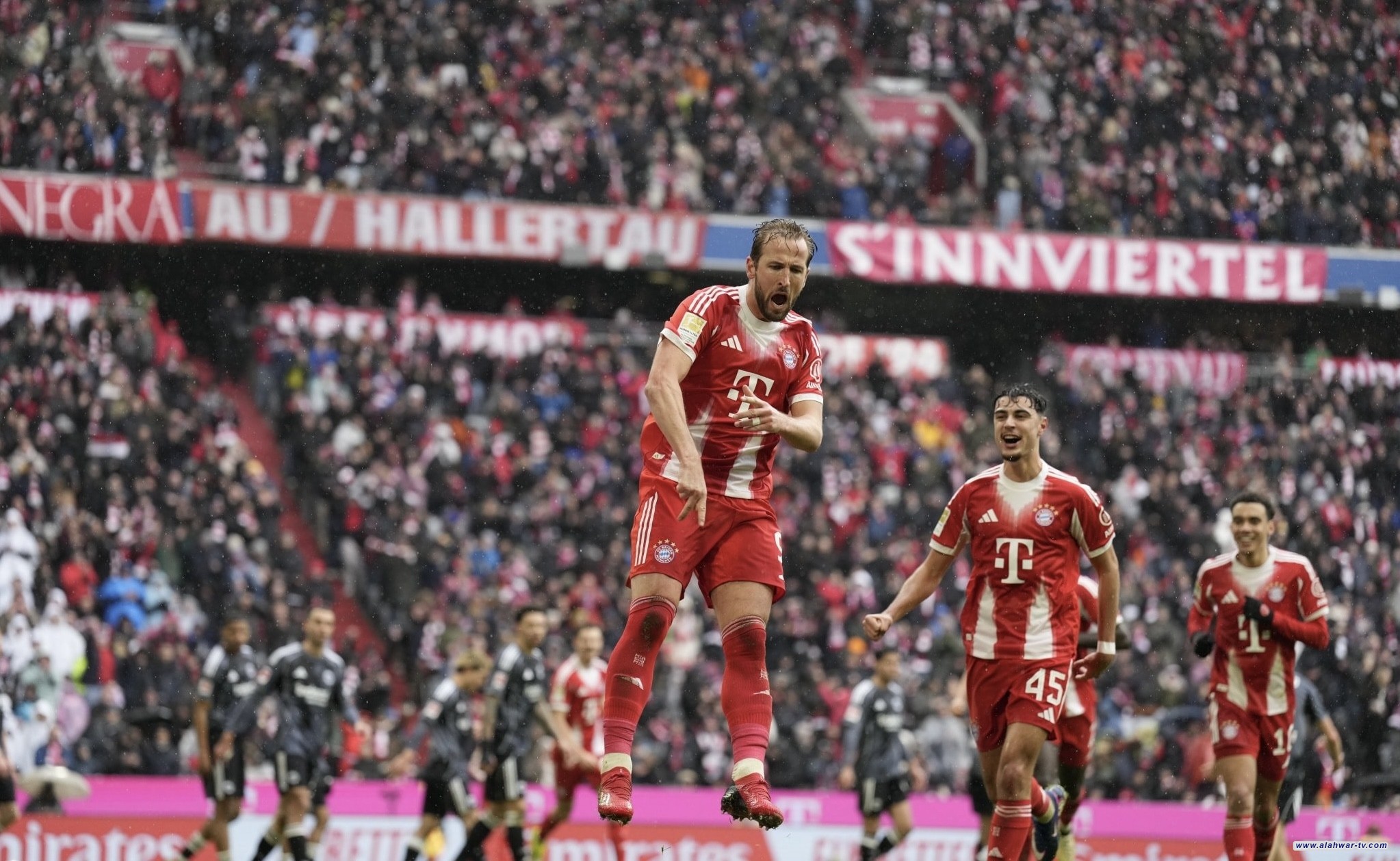 بايرن يحقق فوزا ثمينا أمام فرانكفورت ويبتعد بصدارة الدوري