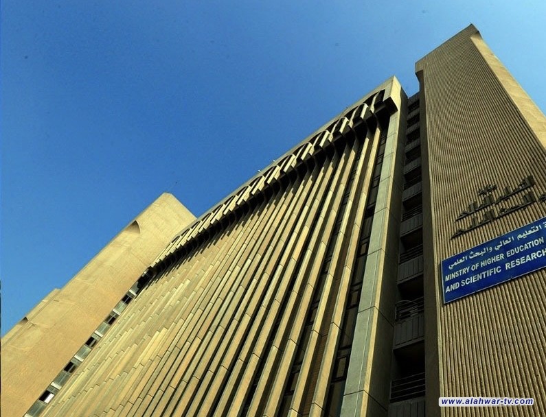 التعليم تقرر استضافة الطلبة العراقيين الدارسين في الجامعات السورية