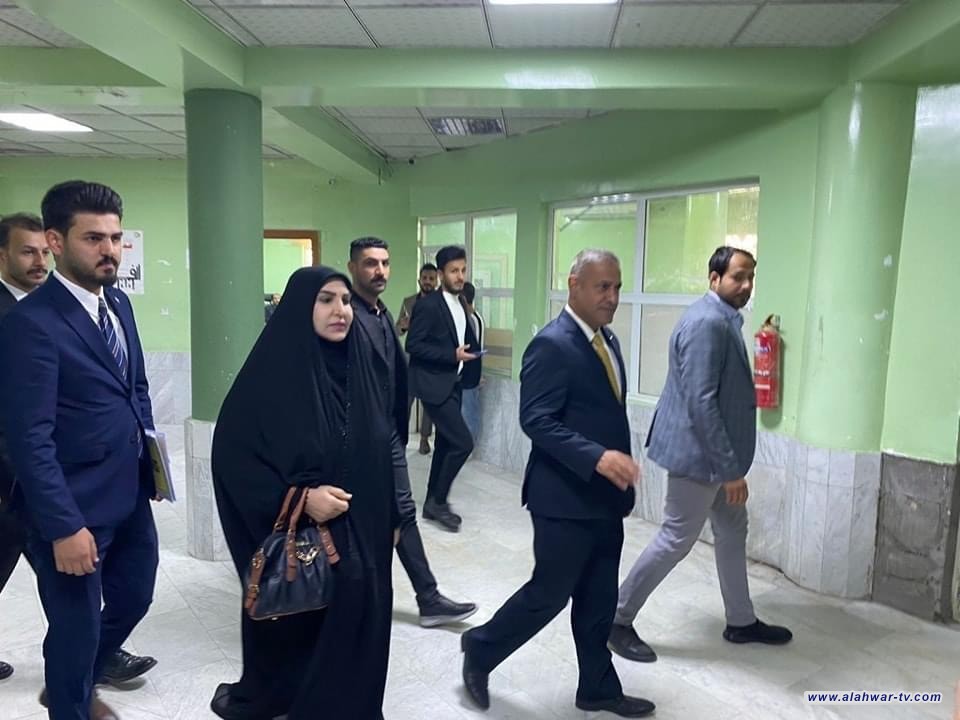 الآن : الاعضاء يبدؤون بالتوافد الى قاعة الاجتماع المخصصة لمجلس ذي قار