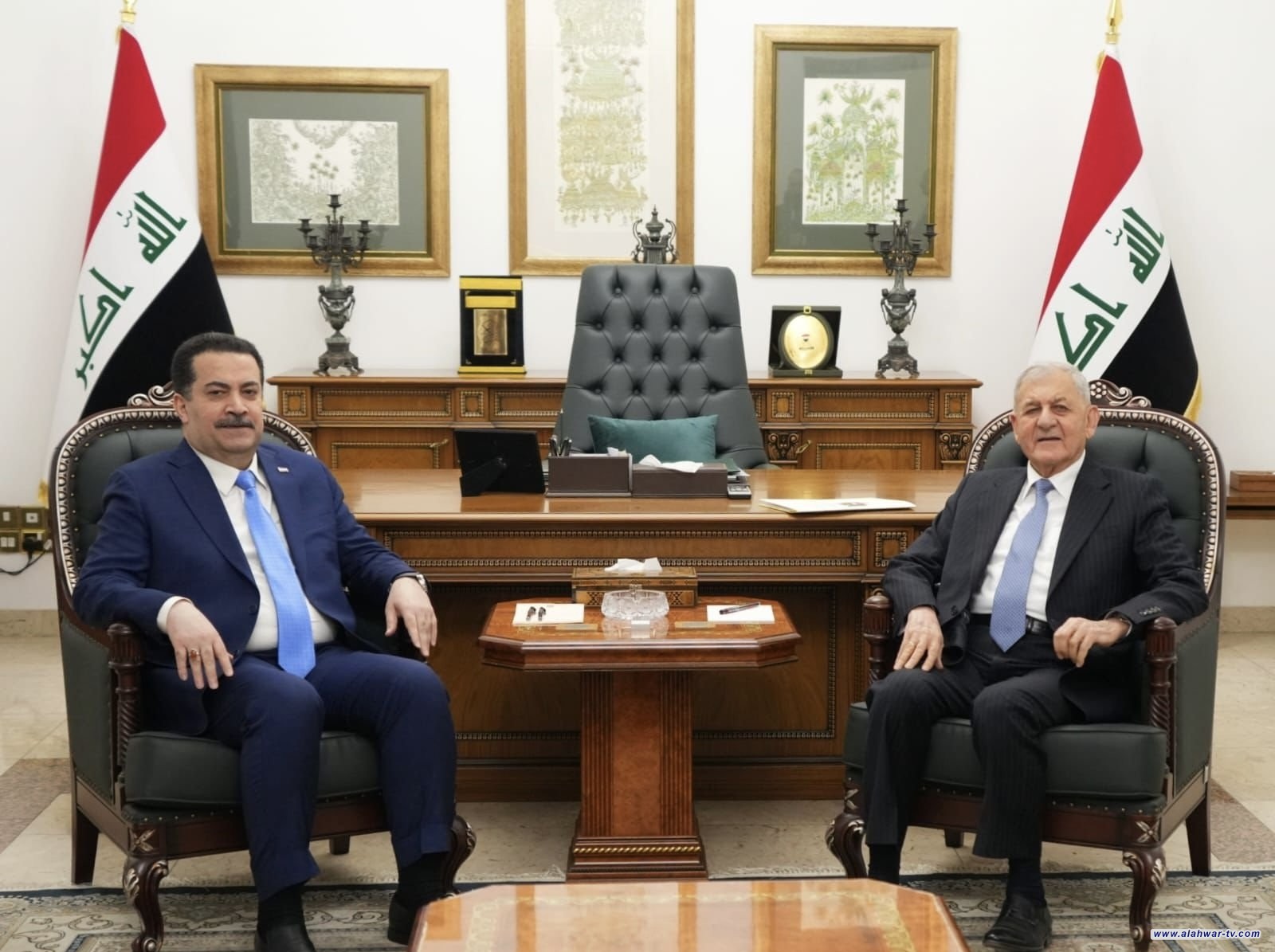 رئيسا الوزراء والجمهورية يؤكدان ضرورة استكمال الاستحقاقات الدستورية بما يلبي تطلعات الشعب