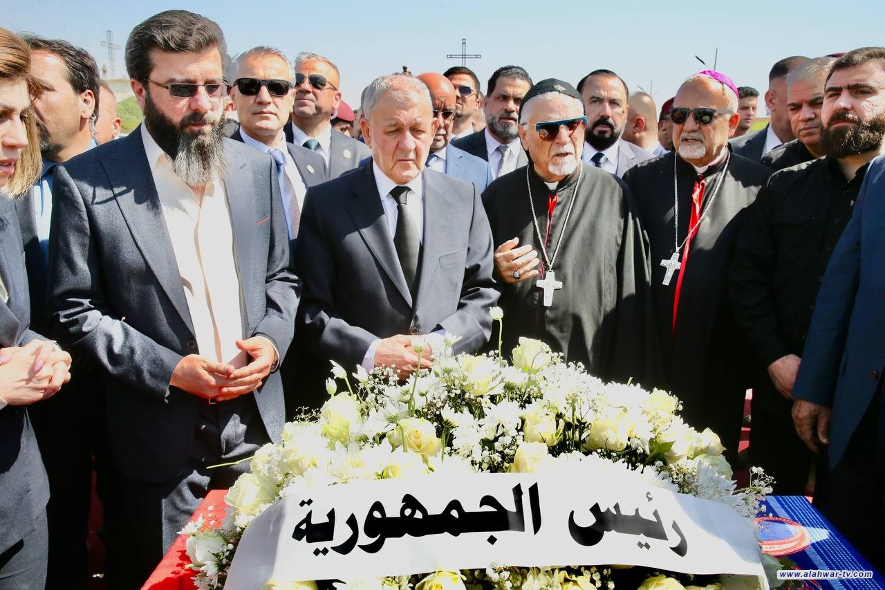رئيس الجمهورية يزور مقبرة القيامة