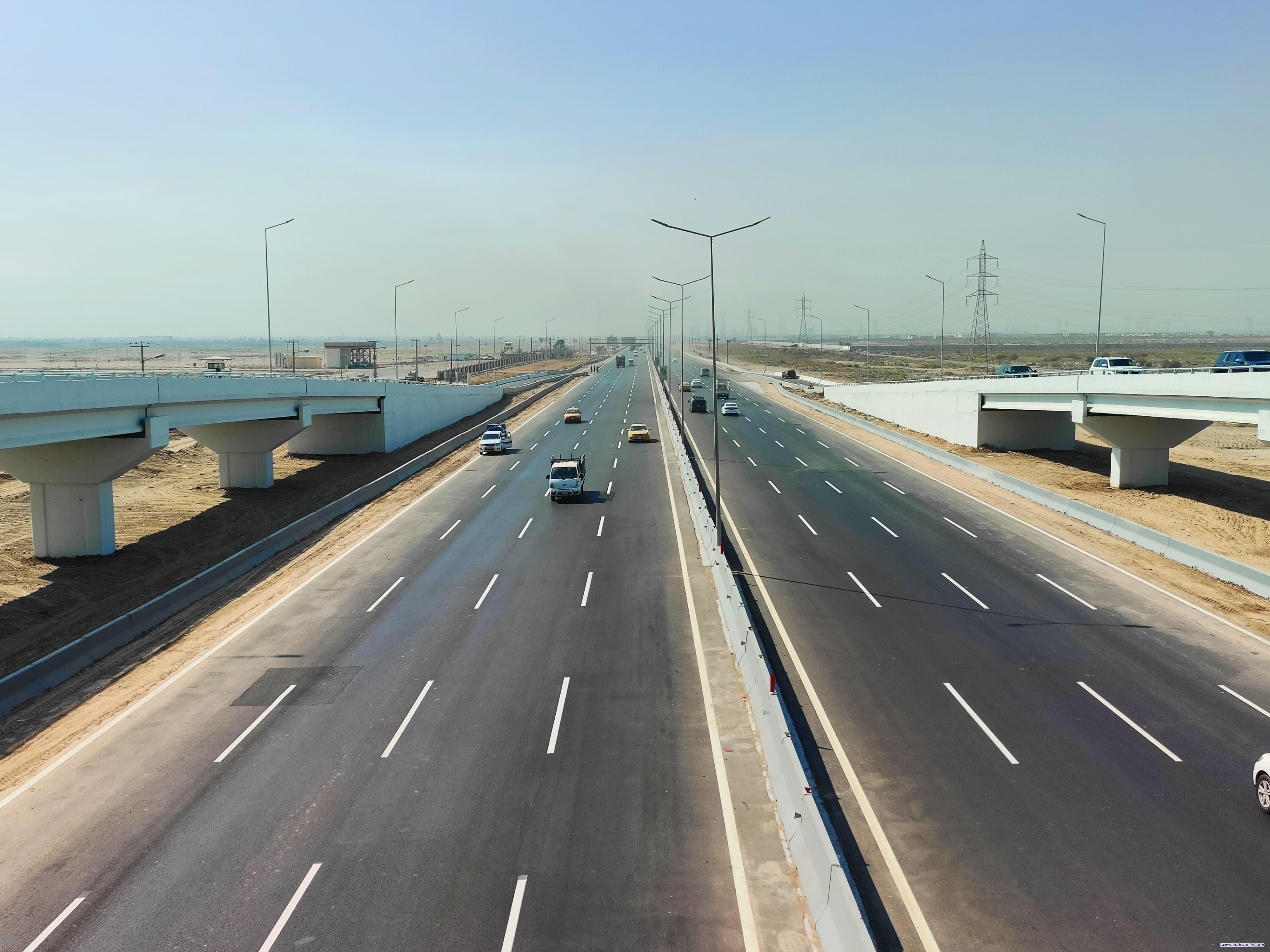 رئيس الوزراء يفتتح مشروع مدخل بغداد  موصل بعد إعادة تأهيله