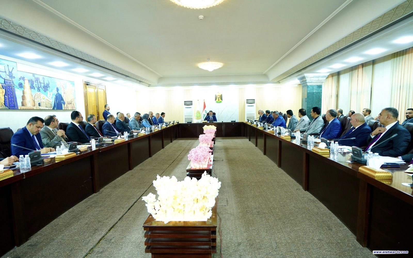 رئيس الوزراء يوجه مديري التربية بضرورة الإسراع في إعداد الخطط وأولويات مشاريع مديرياتهم