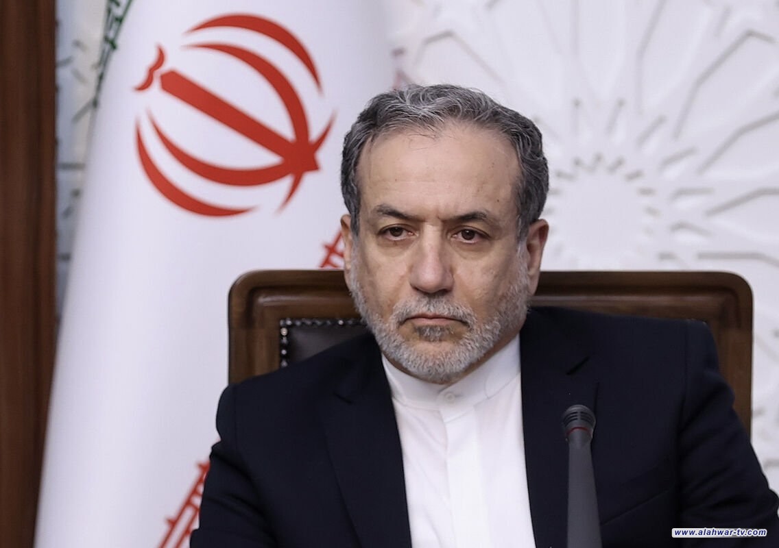 وزير الخارجية الإيراني: نهاجم القواعد العسكرية في المنطقة دفاعا عن النفس