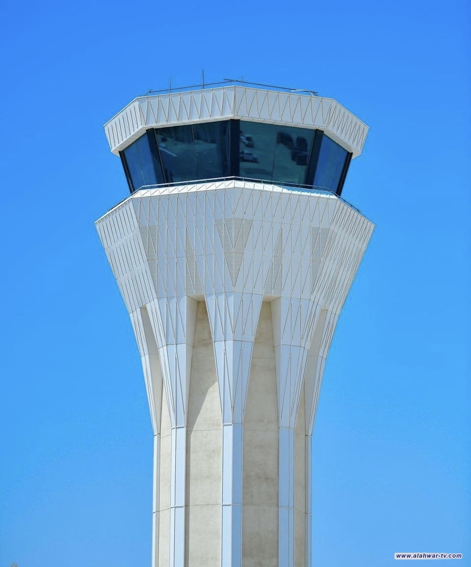 وزير النقل يحدد موعد افتتاح مطار الناصرية الدولي