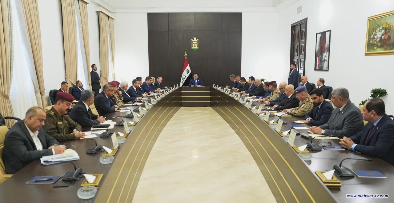 القائد العام للقوات المسلحة يوجه الأجهزة الأمنية بالتصدي لأي عمل يضر بالأمن والاستقرار