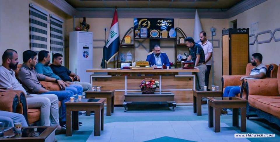 مدير فرع توزيع كهرباء ذي قار المهندس " عبد المجيد علاء مجيد " يستقبل في مكتبه اليوم الأحد وفد الشركة العامة لتوزيع كهرباء الجنوب والمكلف بمتابعة الاستهلاك العالي