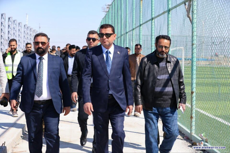محافظ ذي قار يعلن اكتمال بناء مدرسة صينية ويتابع تأهيل ملعب رياضي في ناحية المنار
