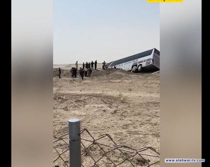شاهد: انحراف حافلة زوار كبيرة من البصرة في ذي قار دون تسجيل إصابات