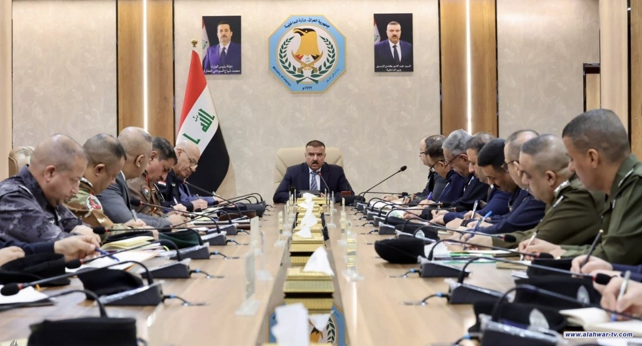وزير الداخلية يشدد على استمرار توفير الدعم التقني وسرعة تداول البيانات بين القيادات