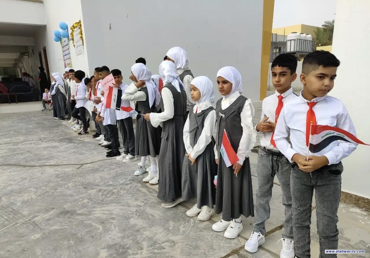 بالصور: انتظام طلبة ذي قار في مقاعدهم الدراسية مع انطلاق العام الجديد
