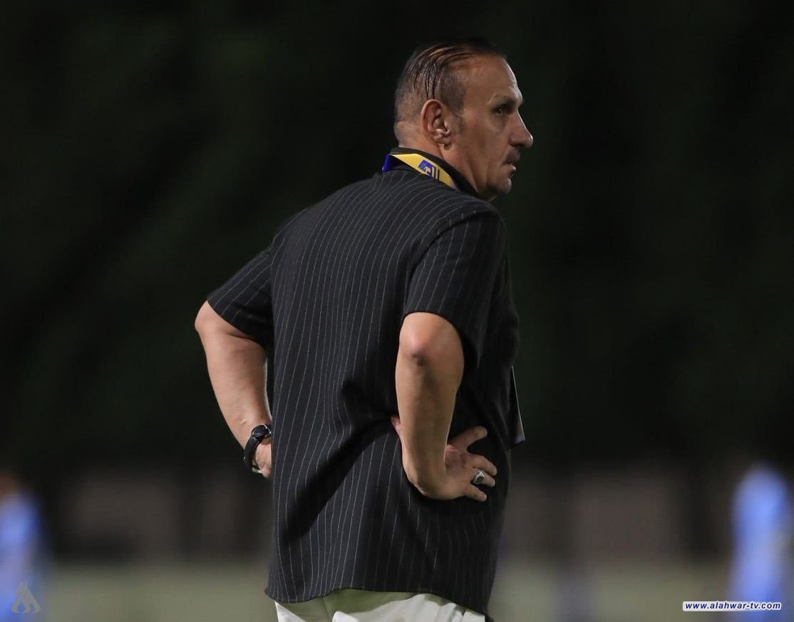 نادي القاسم يعلن فسخ عقد مدربه وميض منير