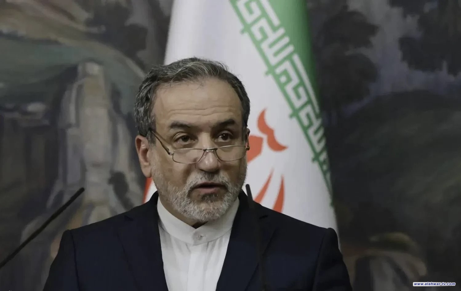 وزير الخارجية الإيراني: مستعدون لحل دبلوماسي