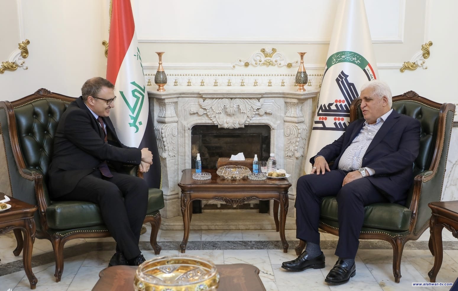 الفياض والسفير التركي يبحثان التعاون الأمني بين بغداد وأنقرة