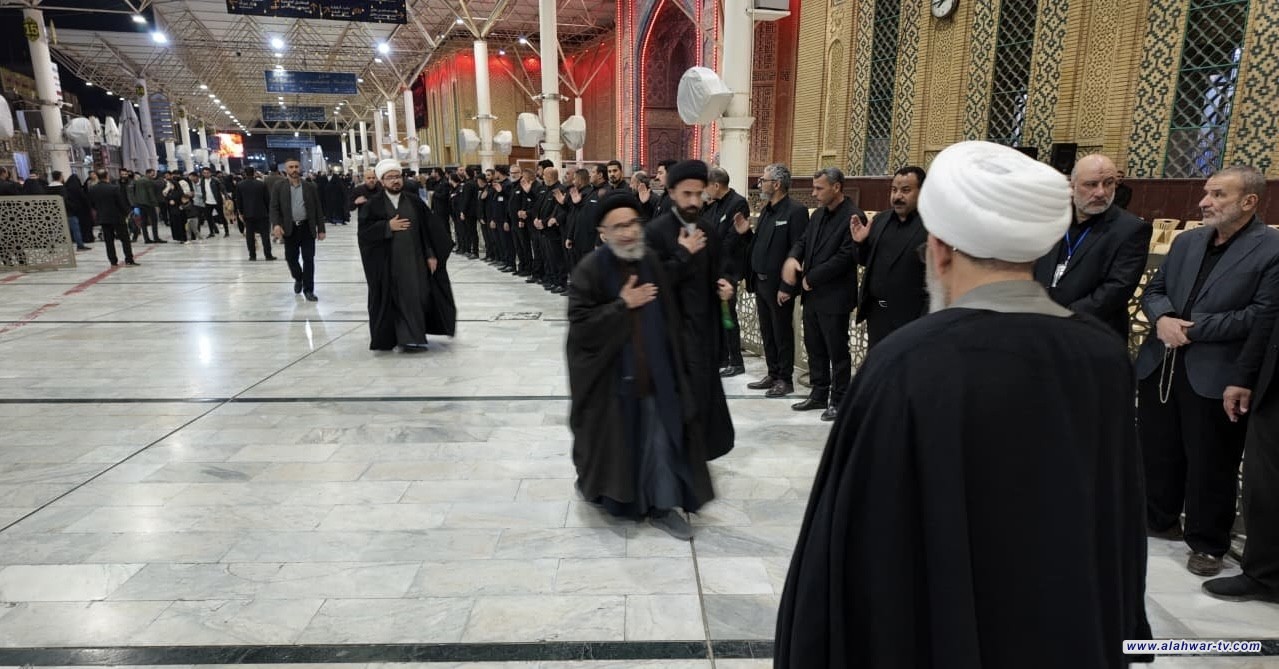 الحوزة العلمية في النجف الأشرف تقيم مجلس عزاء باستشهاد السيد الخامنئي