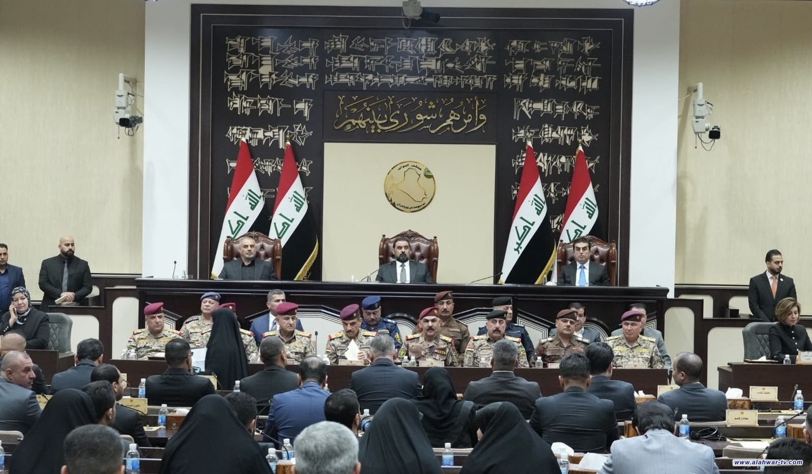 البرلمان يدعو الحكومة لاتخاذ التدابير لحماية السيادة ويلزم بحجب اي منصة تروج للفتن