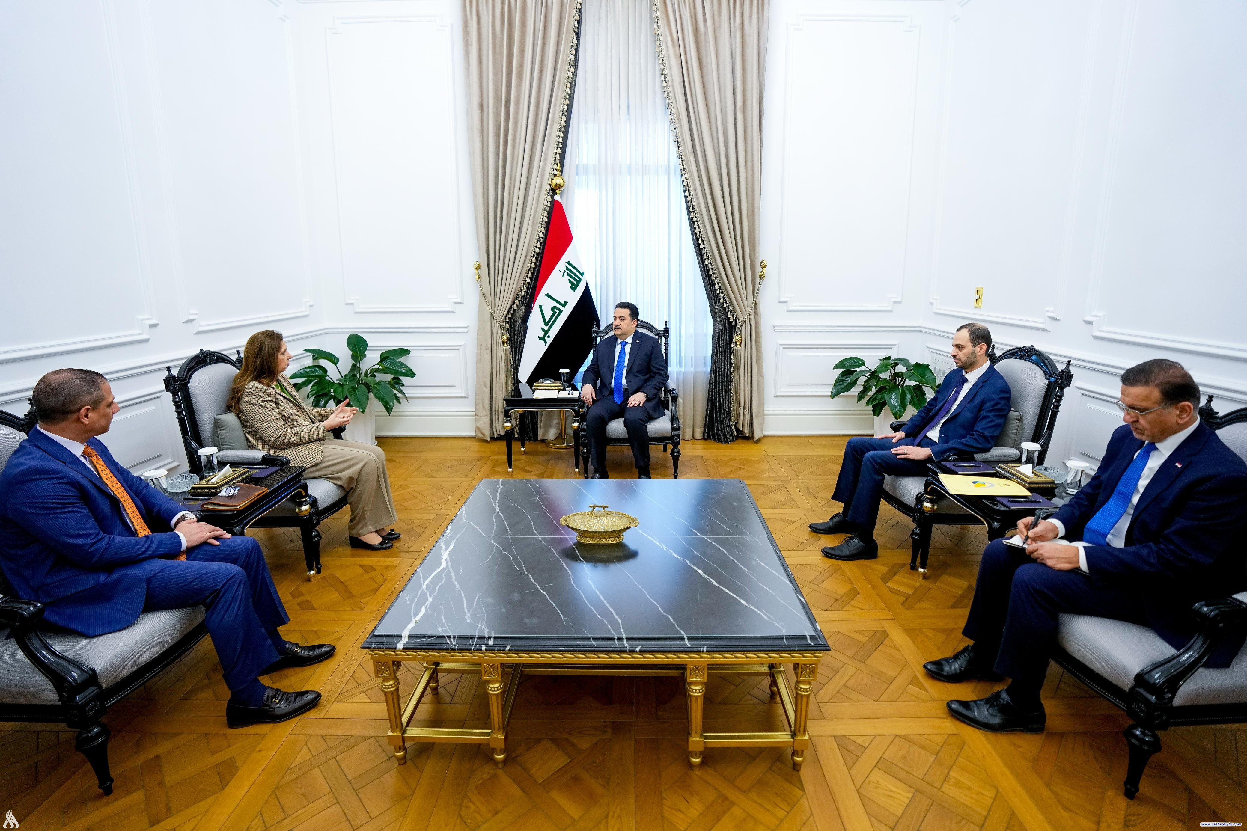 رئيس الوزراء يؤكد اهتمام الحكومة بمجالات مكافحة الفقر والبطالة