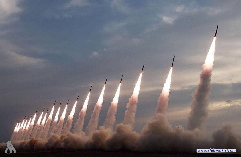 التلفزيون الإيراني: إطلاق أول موجة صاروخية ضد الأراضي المحتلة في عهد القائد الجديد