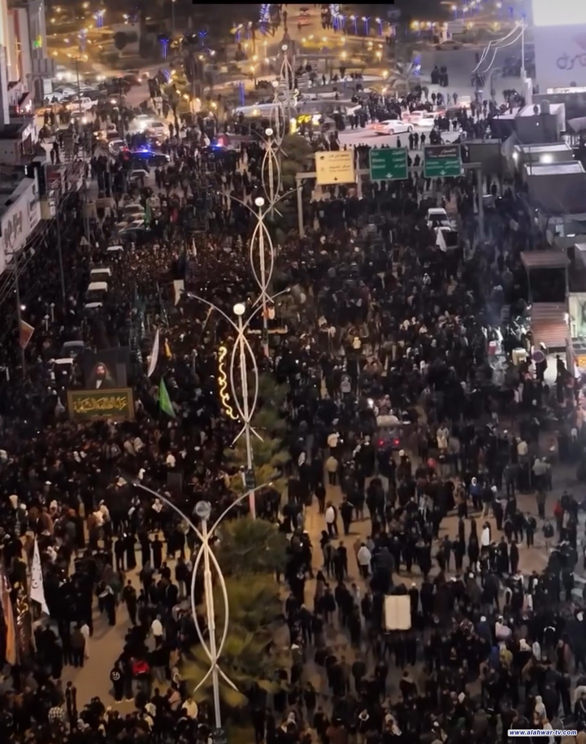 الناصرية تشهد خروج العزاء المركزي إحياءً لذكرى استشهاد الإمام علي (ع)