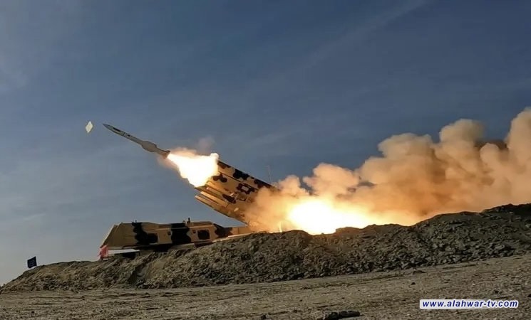 إيران تطلق دفعة من الصواريخ باتجاه الأراضي المحتلة