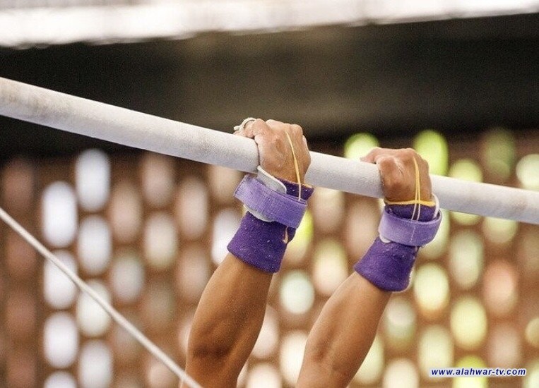 إصابة خطيرة على جهاز العقلة تنهي حياة لاعب جمباز