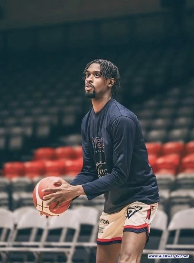 محترفان أمريكيان يعززان صفوف الكرخ بكرة السلة