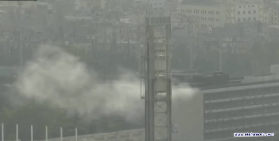 هجوم (إسرائيلي) بطائرة مسيرة يستهدف محيط الجامعة اللبنانية في بيروت