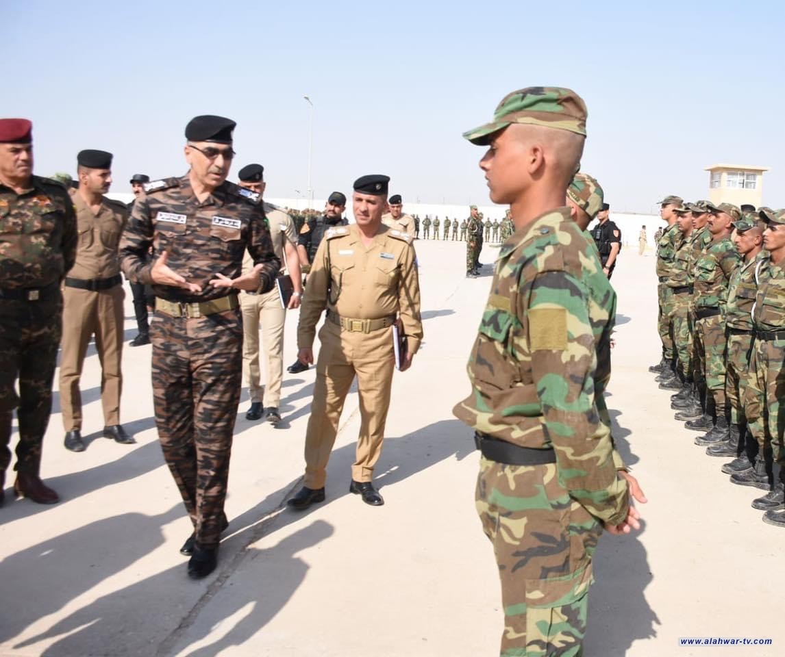قائد شرطة ذي قار يتفقد مركز التدريب الاساسي للاشراف على تدريب المتطوعين الجدد .
