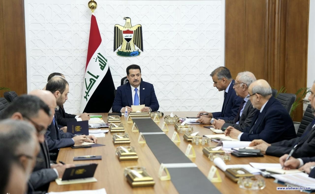 رئيس الوزراء يوجّه بإجراءات لتحسين الطاقة الكهربائية خلال رمضان وزيادة تجهيز المولدات بالوقود