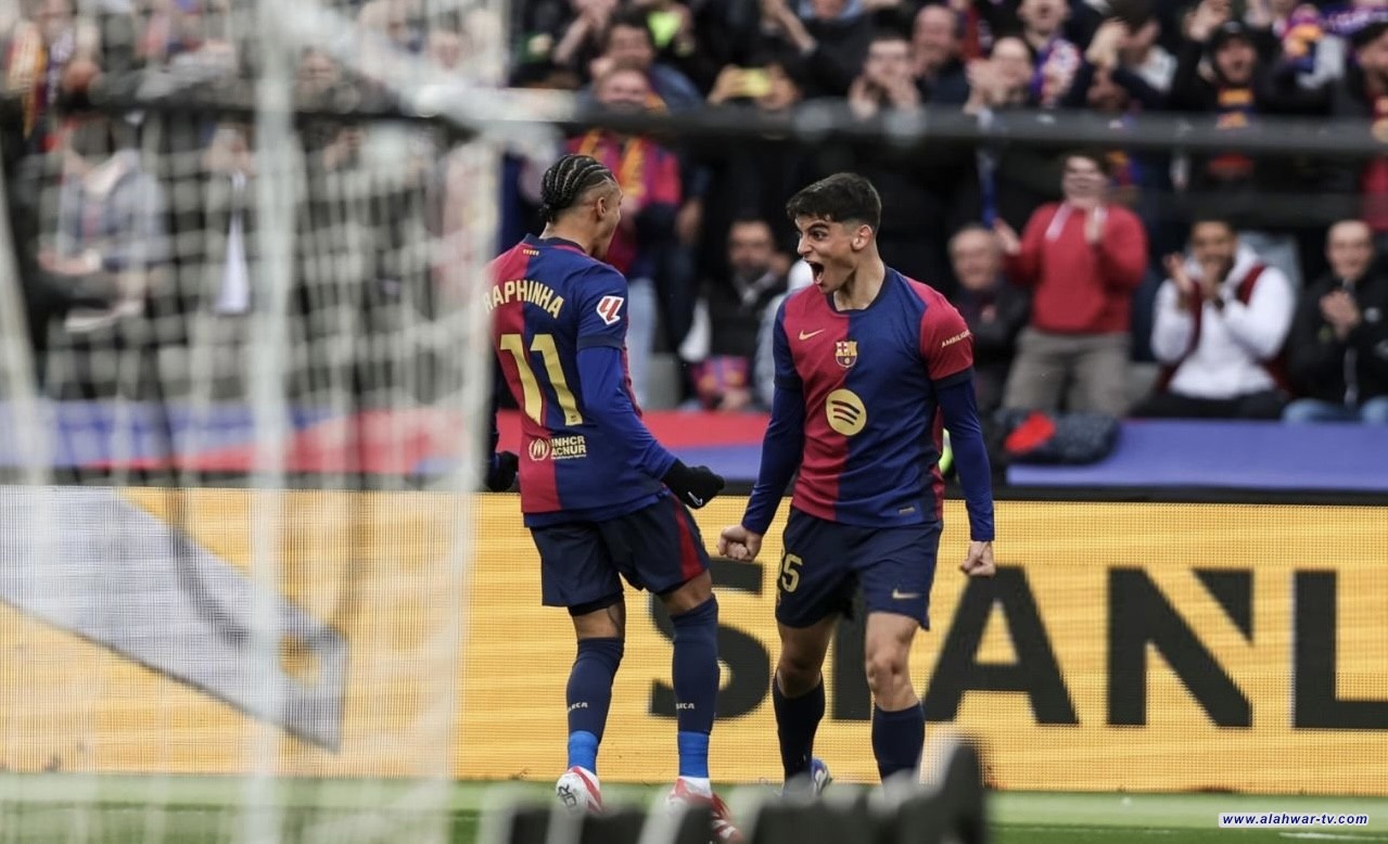 برشلونة يهزم سوسيداد وينفرد بصدارة الدوري الإسباني