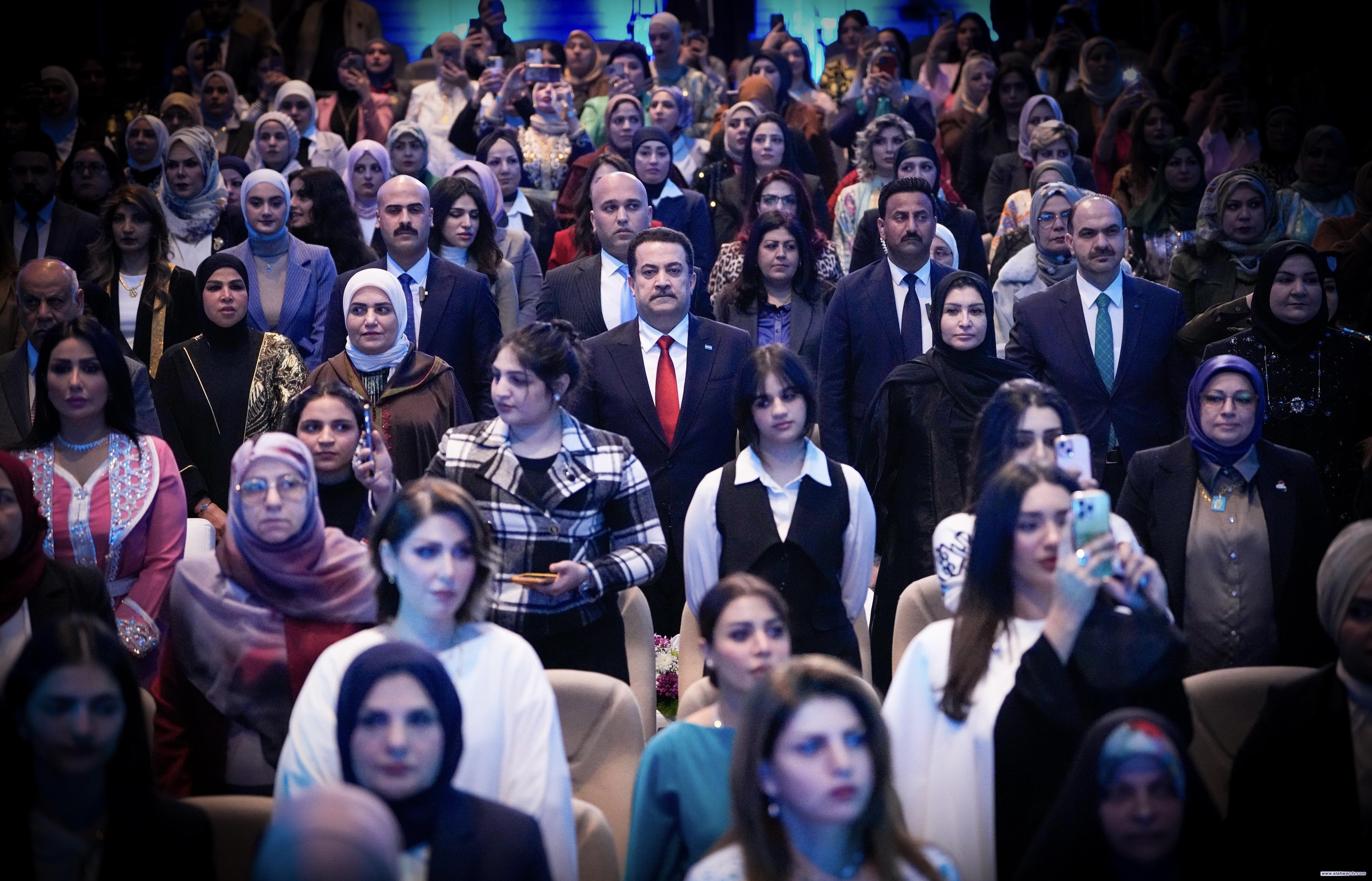 رئيس الوزراء يرعى احتفالية اليوم الوطني للمرأة العراقية التي أقيمت في بغداد