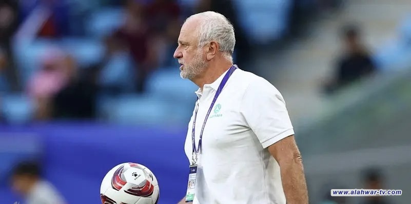 أرنولد يعلن القائمة النهائية للمنتخب الوطني لخوض الملحق العالمي