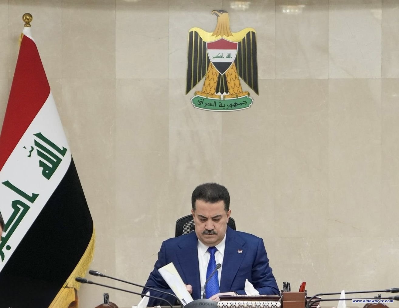 القائد العام للقوات المسلحة يترأس اجتماعاً للقيادات الأمنية والعسكرية