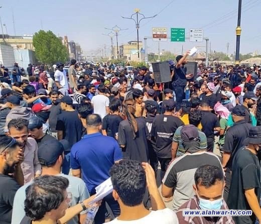 ذي قار: مظاهرة حاشدة لخريجي التسعينات للمطالبة بفرص عمل في الشركات النفطية