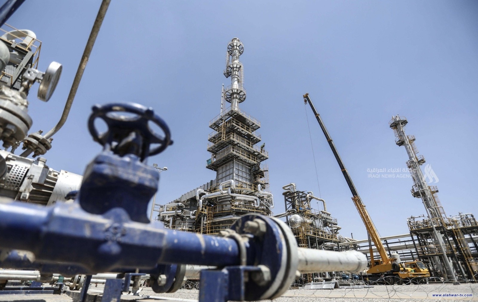 سومو: خطة لتصدير 900 ألف برميل يومياً بالتعاون مع شركات عالمية