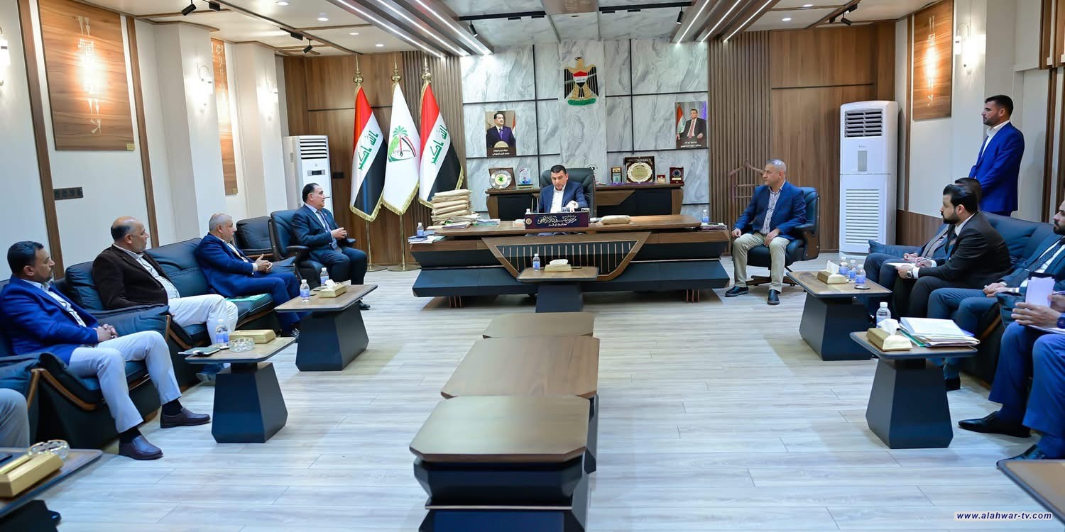 محافظ ذي قار يبحث مع رابطة رواد نادي الناصرية دعم الرياضة المحلية