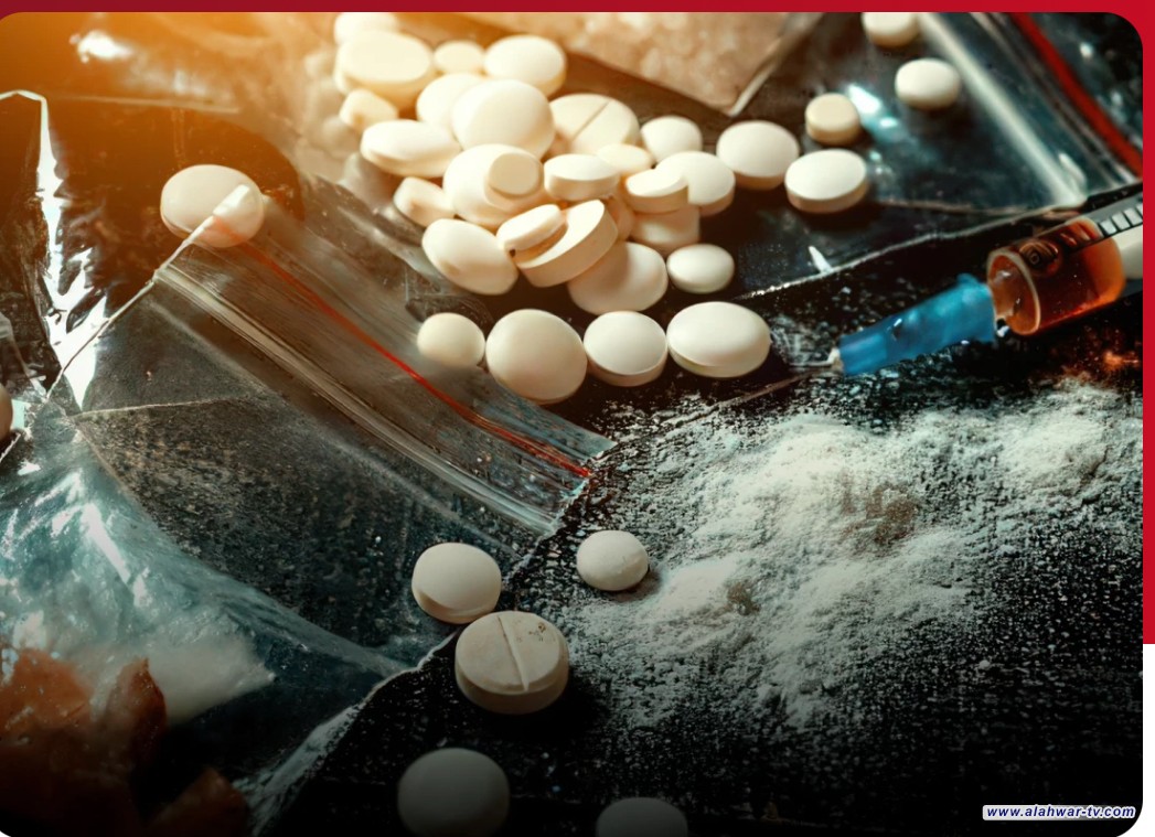 بالتنسيق مع النجف.. القبض على تجار مخدرات في الناصرية بحوزتهم 1500 قرص مخدر