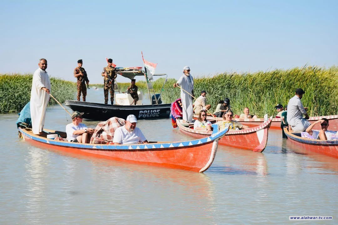 تزامناً مع اليوم الوطني العراقي  شرطة ذي قار توفّر الحماية للسائحين في أهوار الجبايش