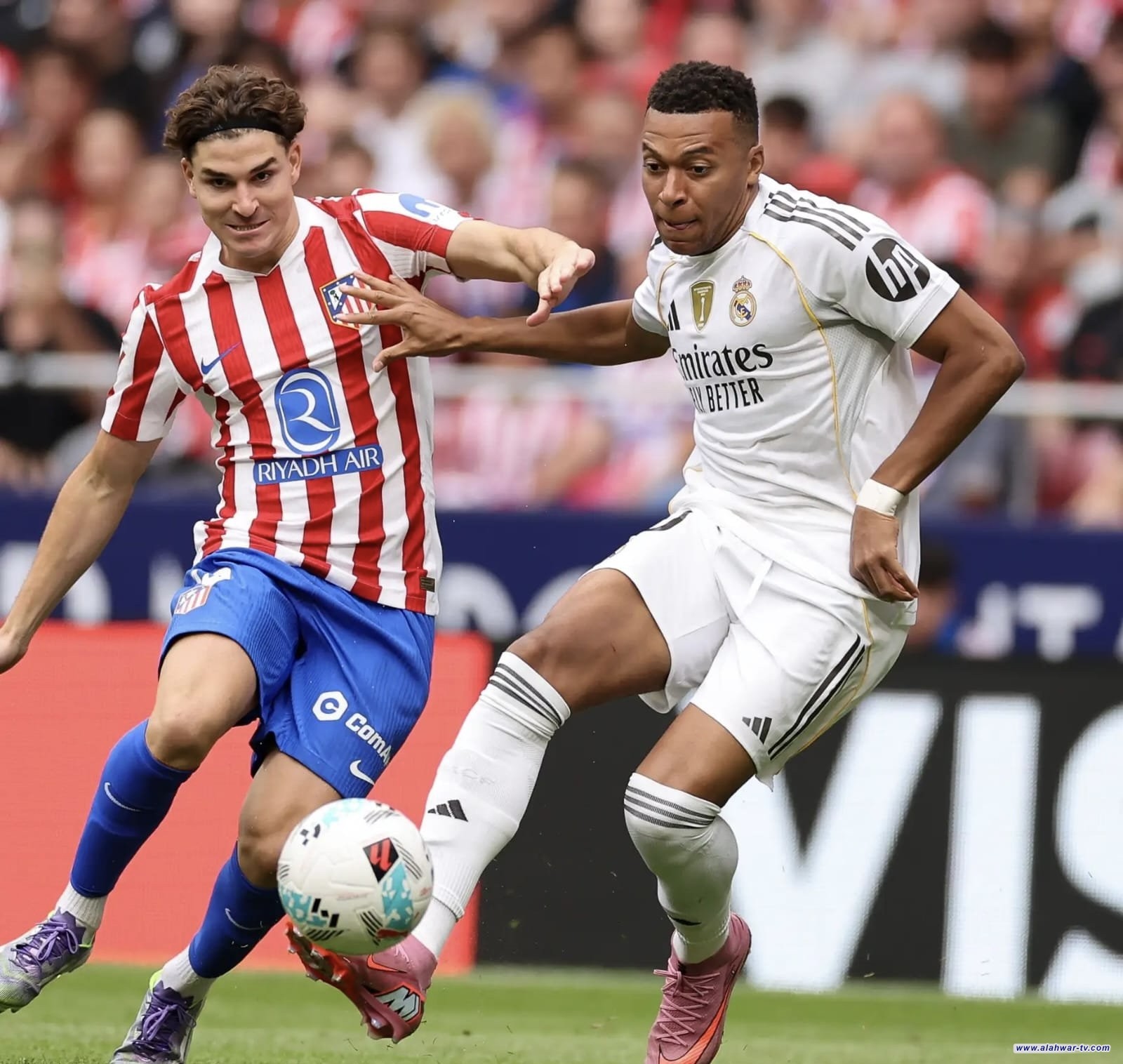 أبرز مباريات اليوم في الدوريات العالمية