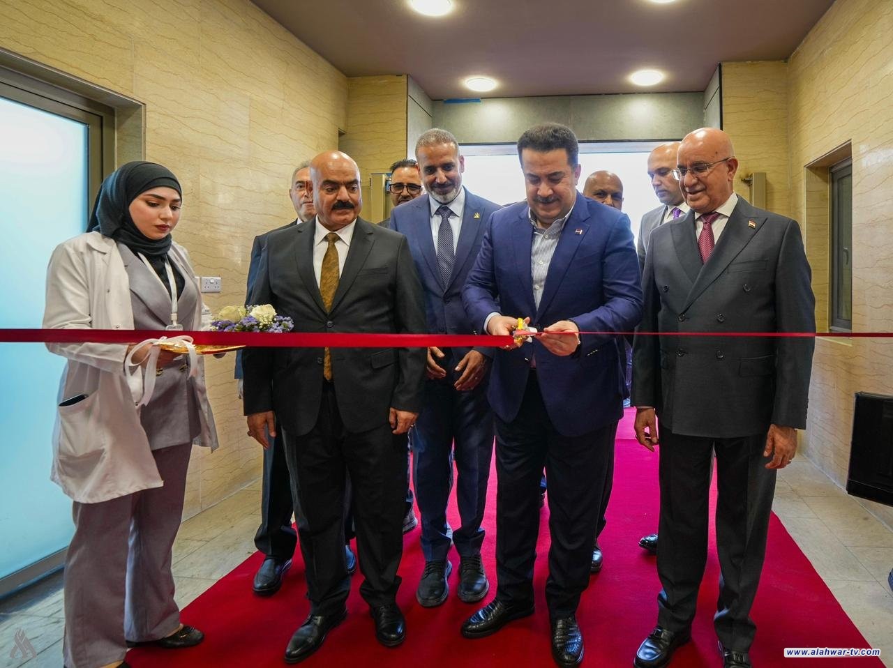 رئيس الوزراء يؤكد دعم الحكومة لتطوير القطاع الصحي واستكمال المشاريع المتلكئة