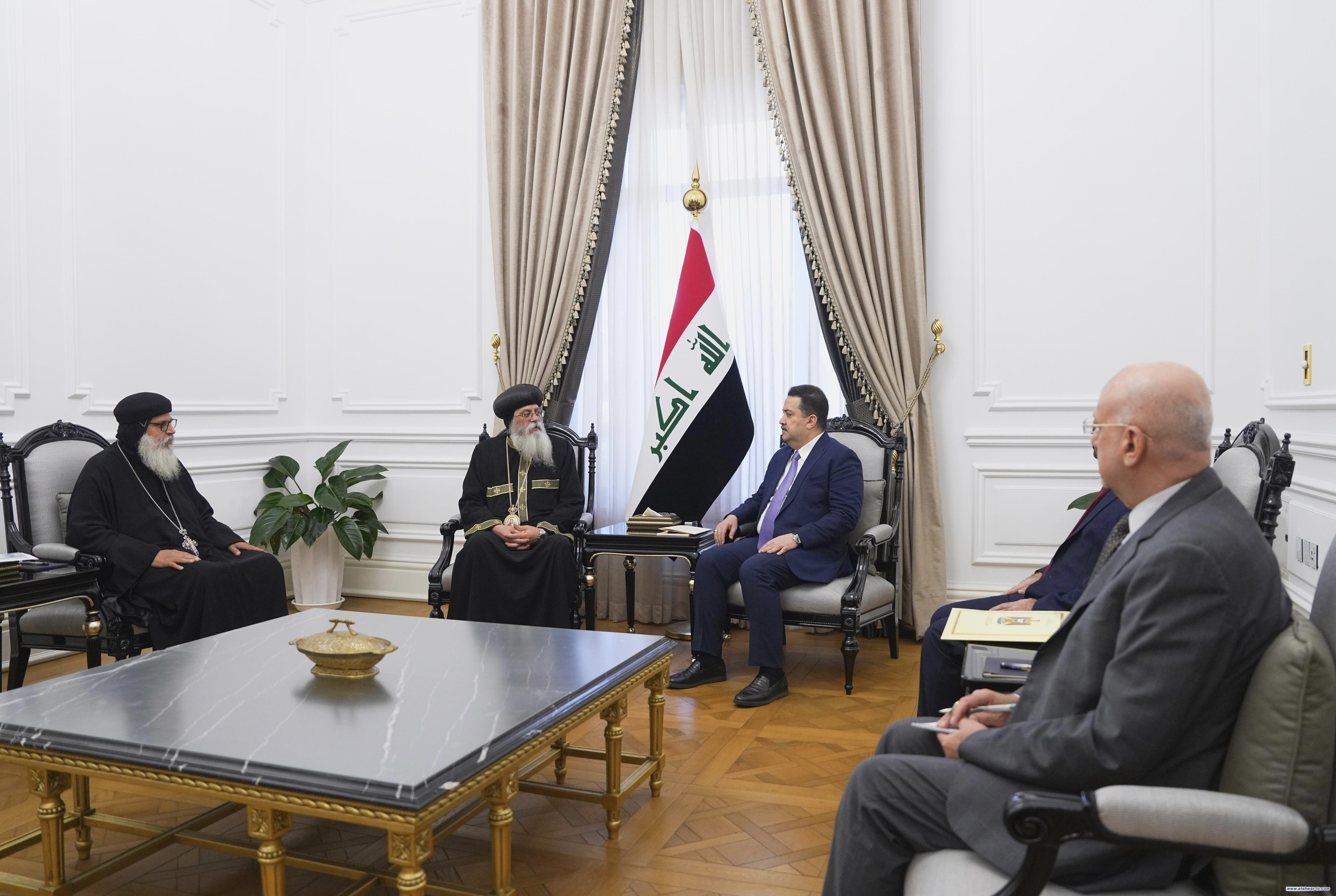 رئيس الوزراء يؤكد حرص الحكومة على التواصل مع مختلف المكونات وحماية حقوقهم